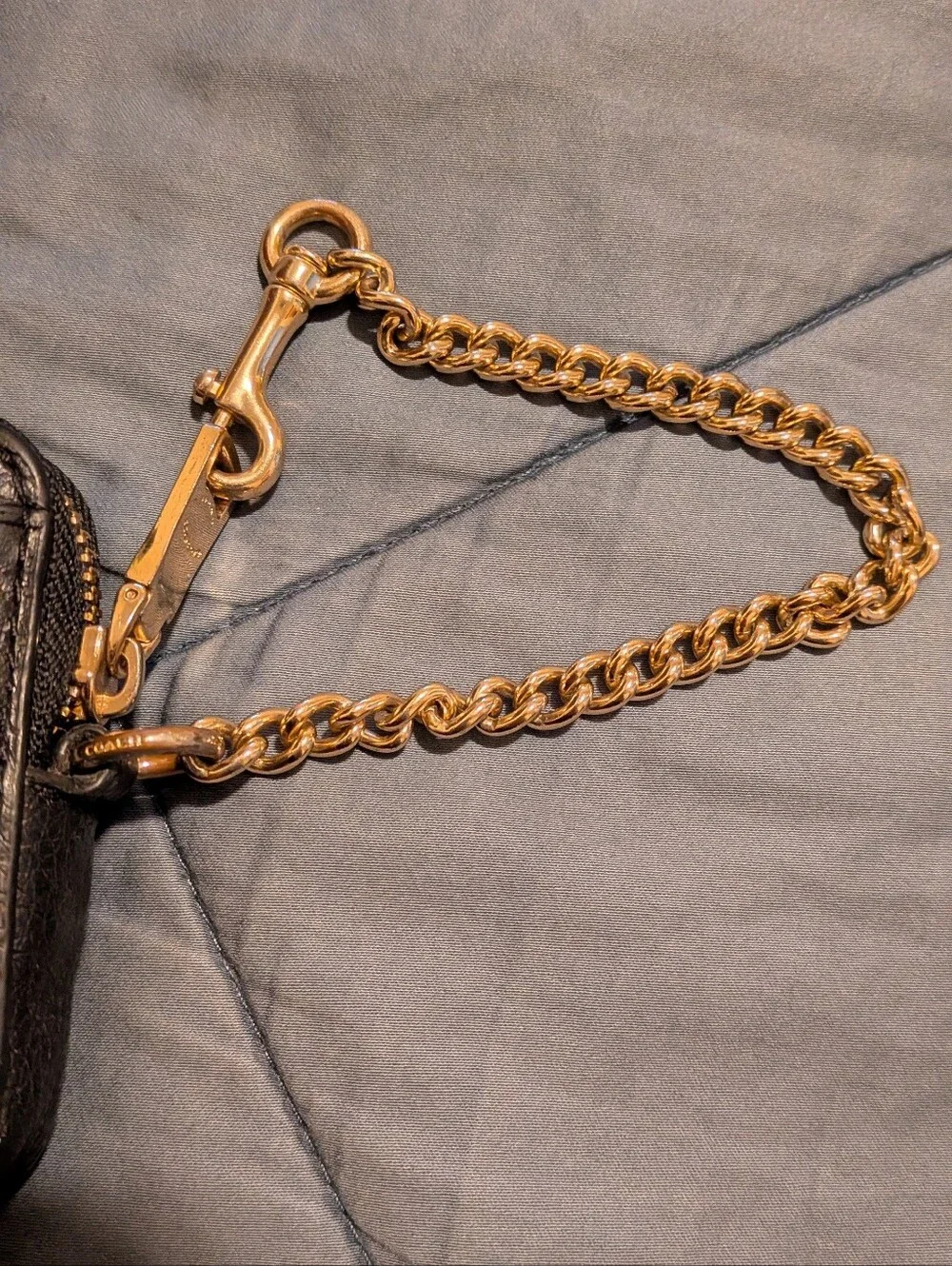 Pebble Leather Cardcase Chain Wallet